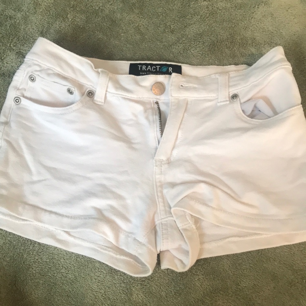 Tillys white shorts